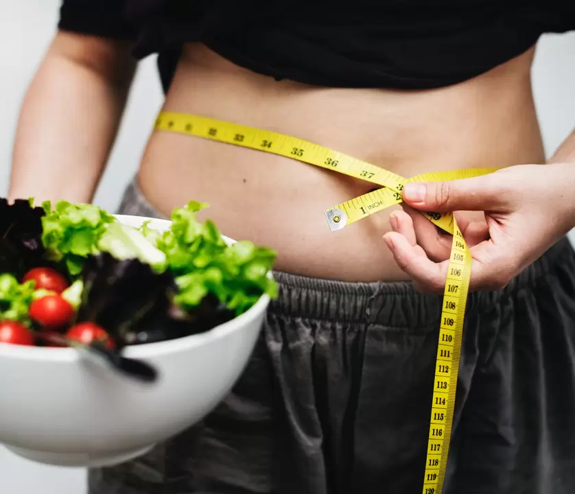 Medição da cintura durante a perda de peso por um mês