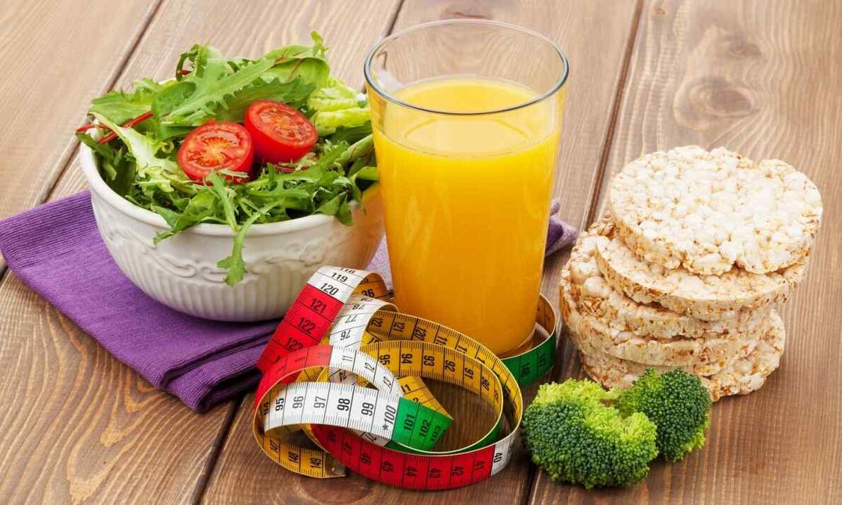 Pão de legumes e suco para perda de peso por um mês